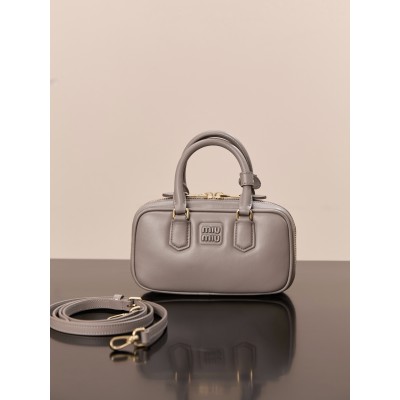 미우 미우 아르카디 레더 백 클레이 그레이 5*10*19 