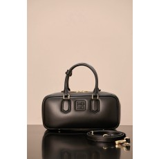 미우 미우 아르카디 가죽 토트백 - 블랙 27*12*9 1220