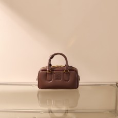 미우 미우 아르카디 레더 미니백 브라운 22*10*7.5 1100