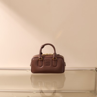 미우 미우 아르카디 레더 미니백 브라운 22*10*7.5 1100