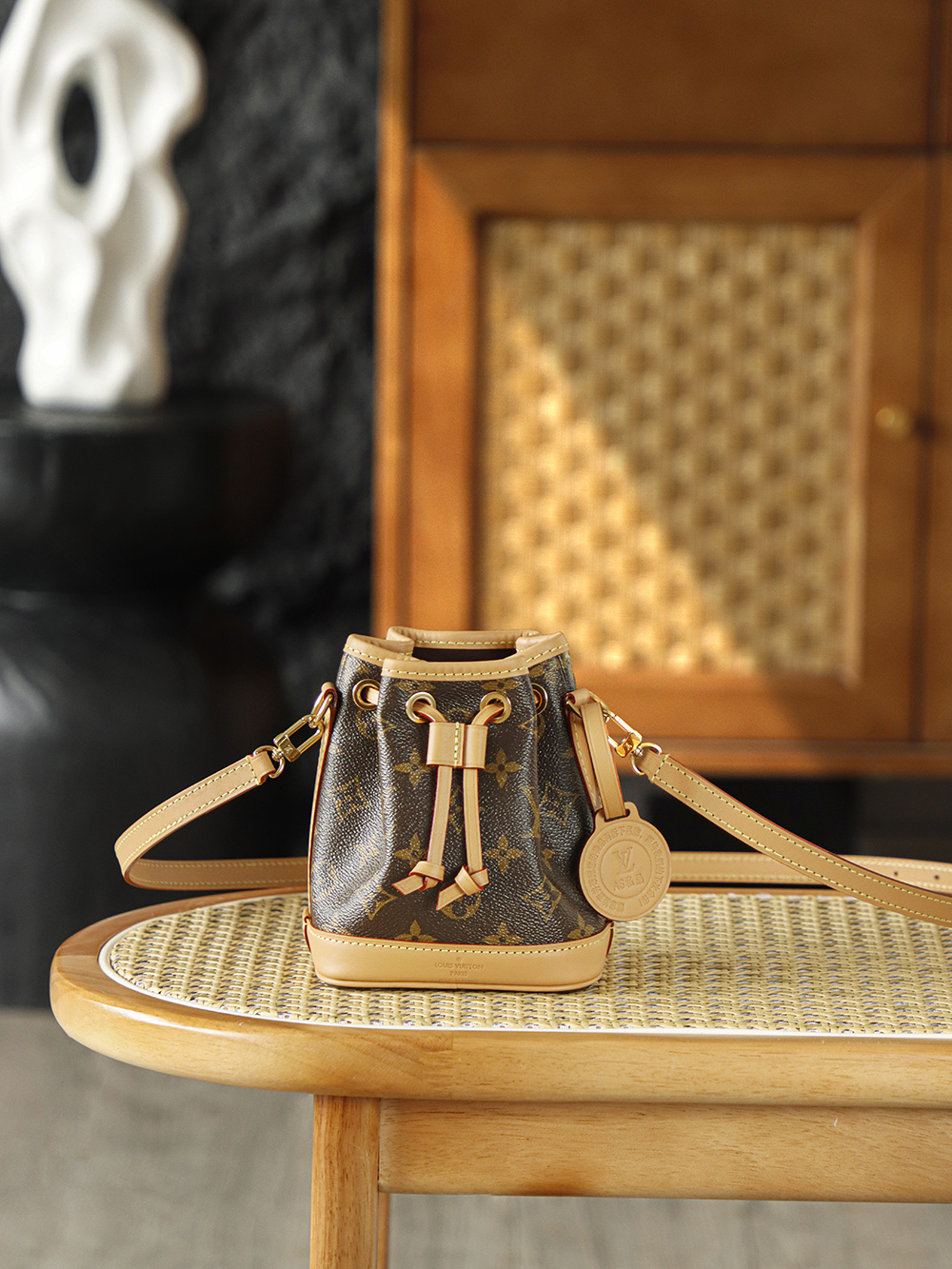 루이비통 나노 노에 모노그램 M81266 13*16*10