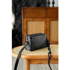 루이비통 미니 소프트 트렁크 모노그램 이클립스 M44735 18.5*13*8