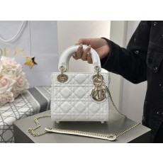 디올 레이디 백 화이트 17*15*7