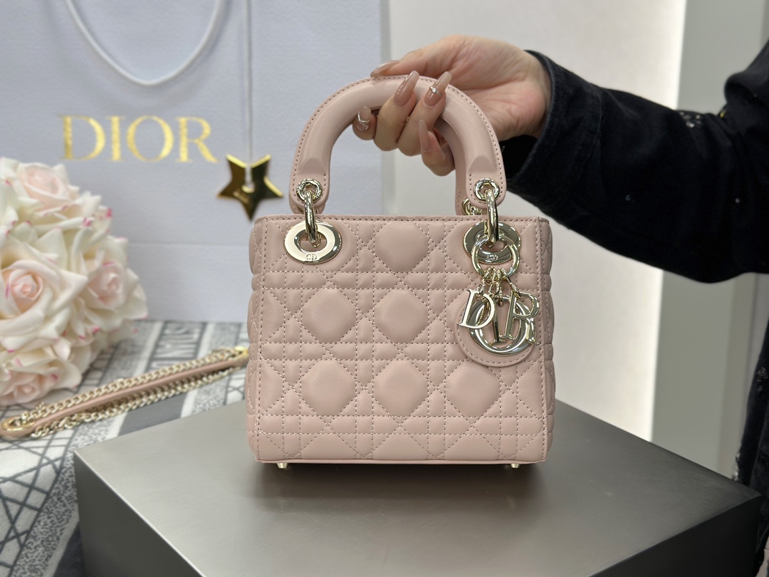 디올 레이디 백 핑크 17*15*7
