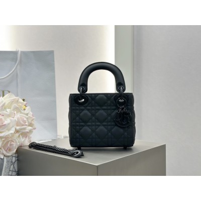 디올 레이디 백 블랙 17*15*7