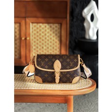 루이비통 다이엔 숄더백 모노그램 M45987 24*15*9