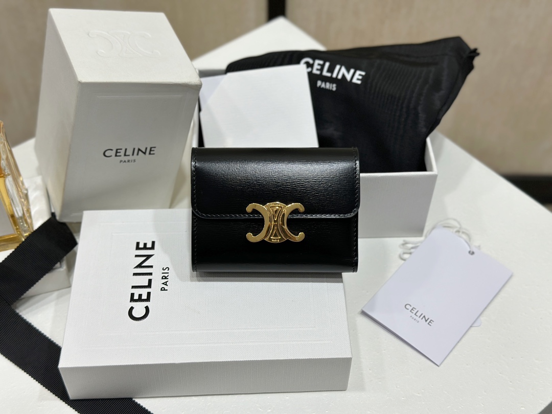 셀린느 트리옹프 컴팩트 반지갑 101653 10*7.5*3  480