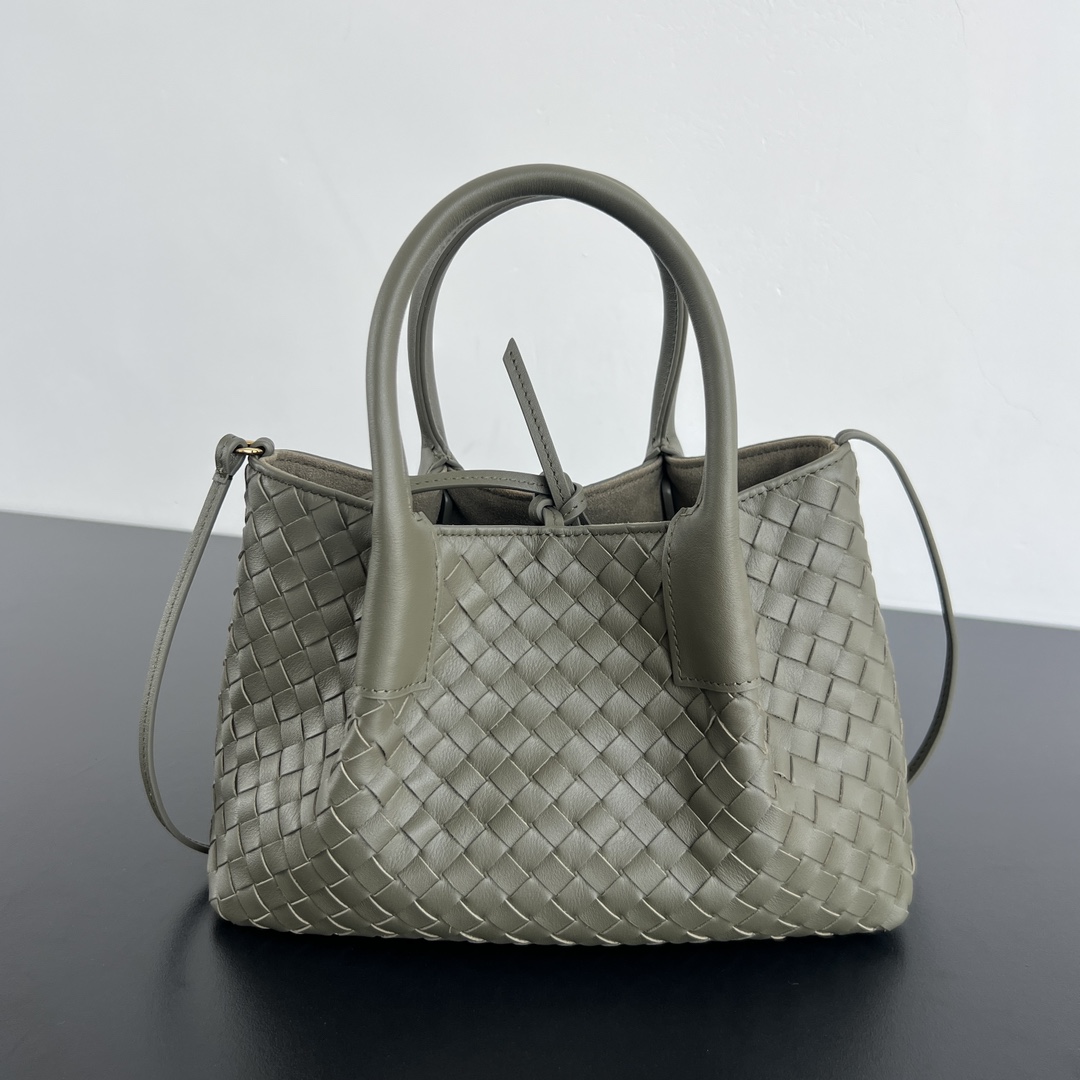 보테가 피나코테카백 15x24x12 