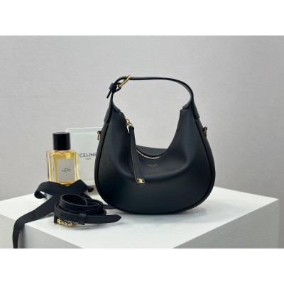 셀린느 틴 룰루 숄더백 블랙 120723 21*24*5 880