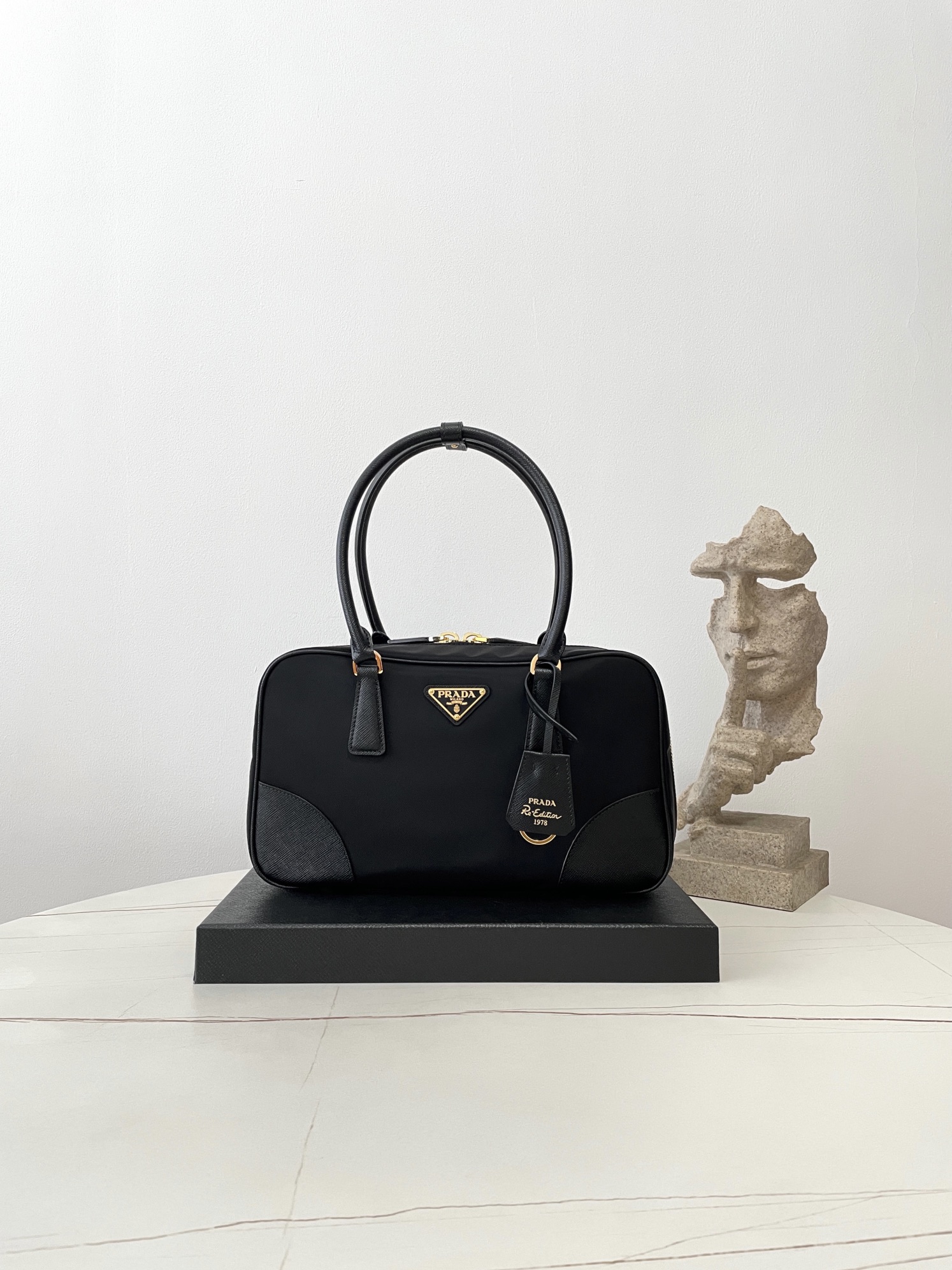 프라다  1978 미디엄 토트백 블랙 1BB115 30*17.5*9 98