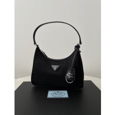 프라다 리나일론 미니 호보백  블랙  1NE204 23*17*6 