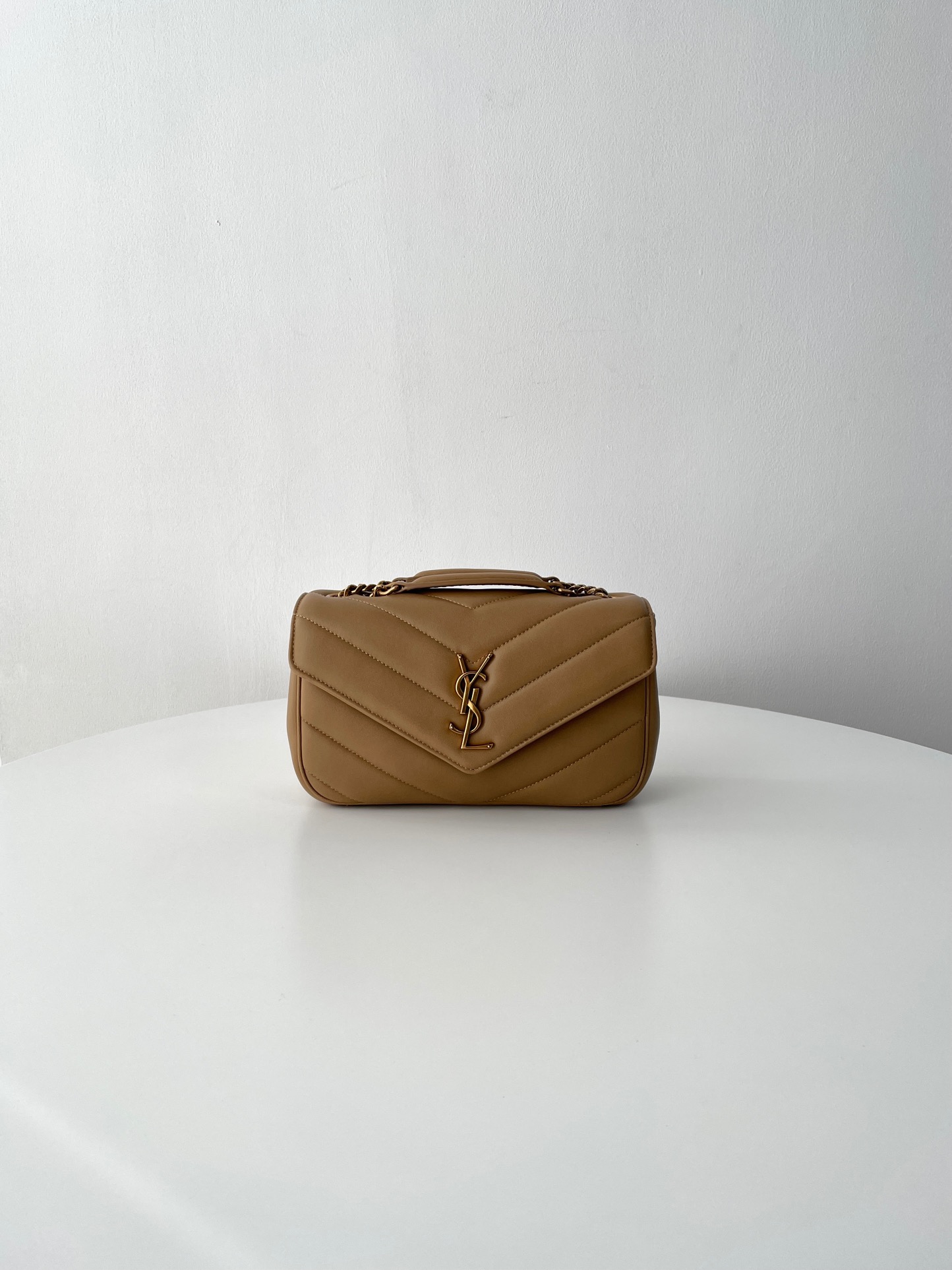 생로랑 루루 스몰 레더 숄더백 베이지 801437 24*14*6 