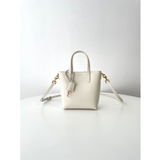 생로랑 토이 미니  쇼퍼백  화이트  773995 18*17*8 580