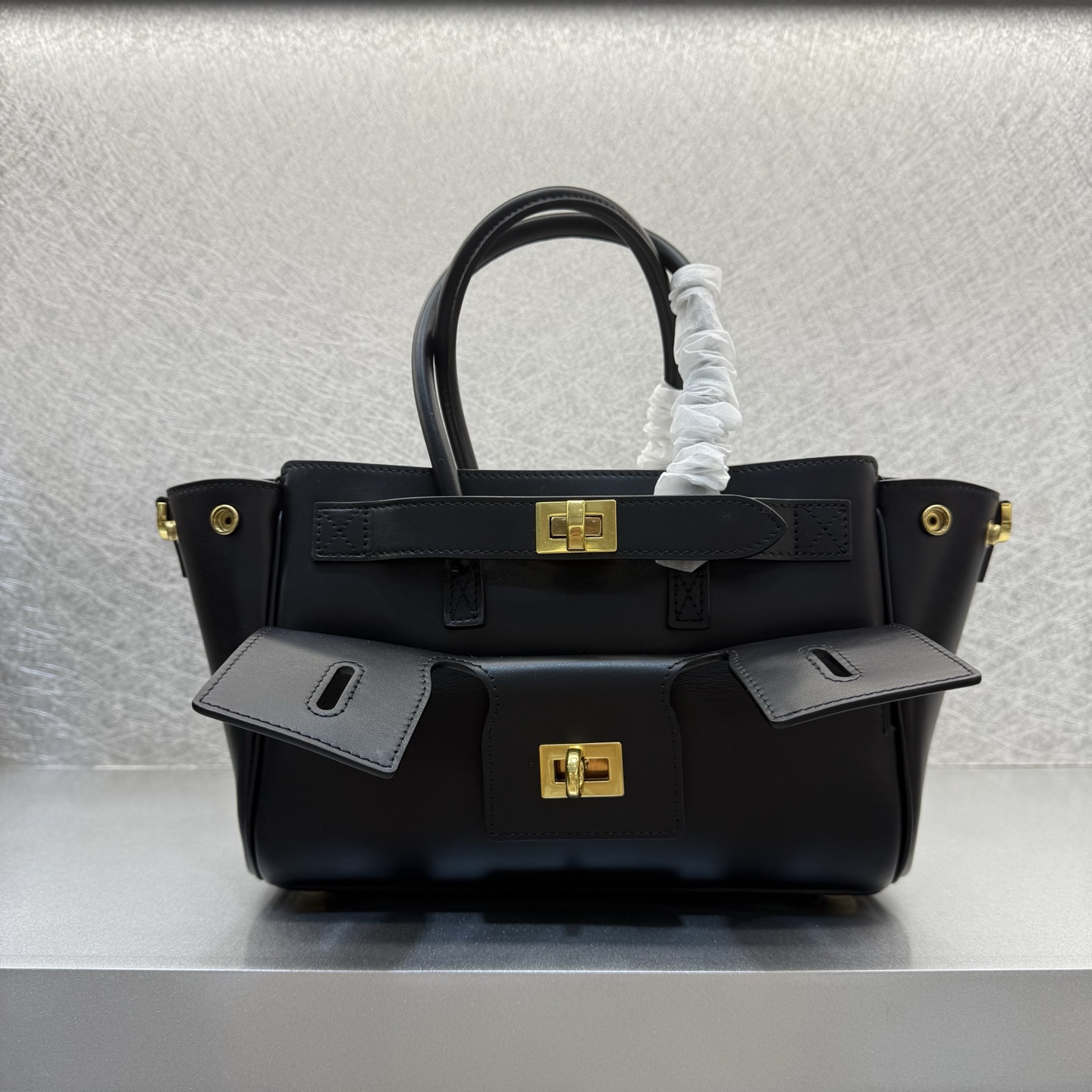 발렌시아가 벨 에어 캐리 올 백 블랙 미니 23.5*17*8