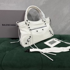 발렌시아가 르 시티 퍼스트백 화이트 34-20-7