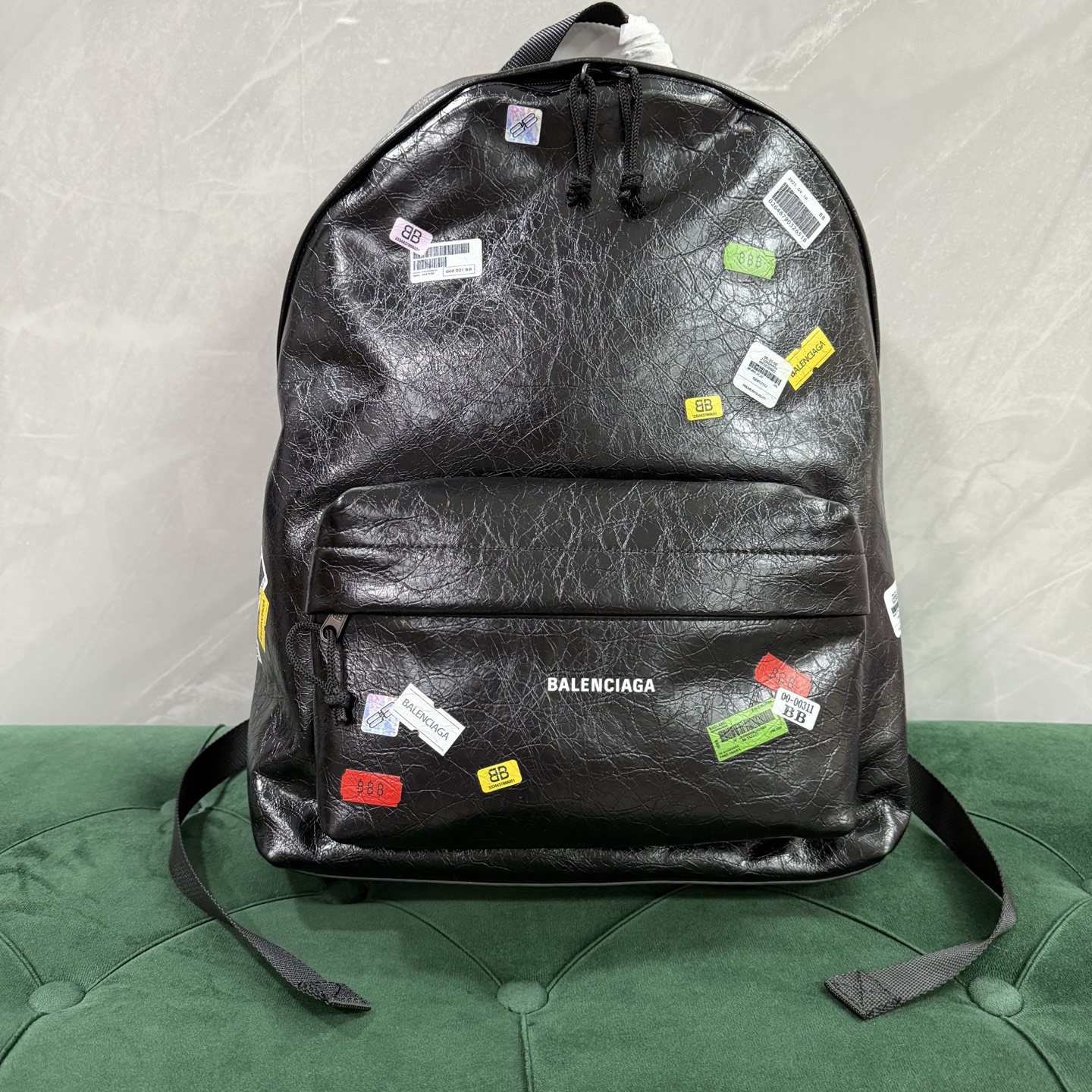 발렌시아가 익스플로러 백팩 프린트스티커 블랙 35*45*15