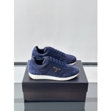 프라다 프랙스 스웨이드 스니커즈  