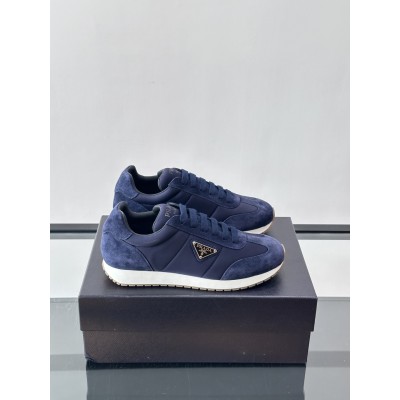 프라다 프랙스 스웨이드 스니커즈  