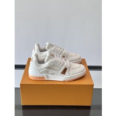 루이비통 로우 트레이너 스니커즈 