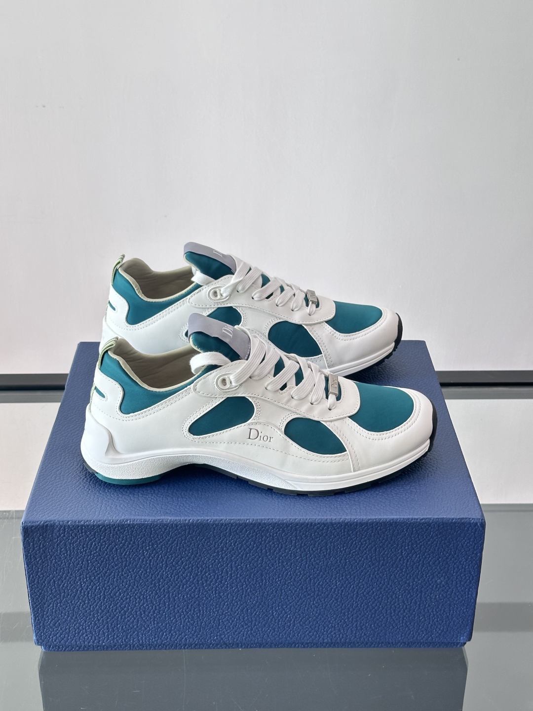 디올 조나단 앤더슨 스니커즈 