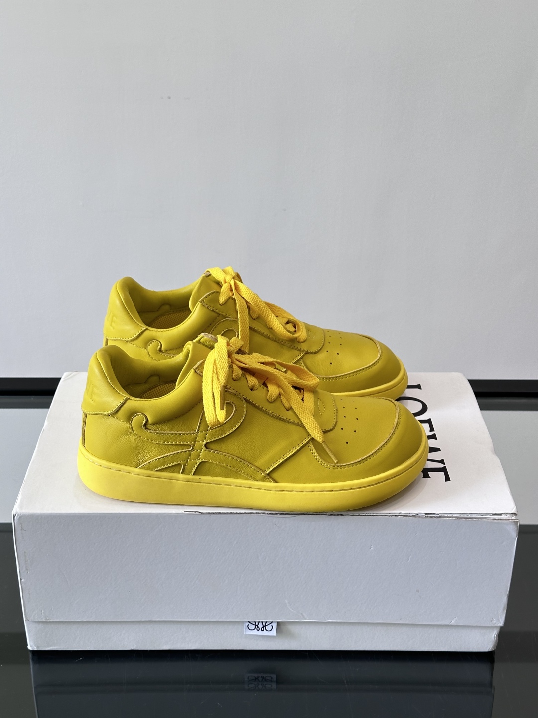 로에베 점보 스니커즈 썬플라워 