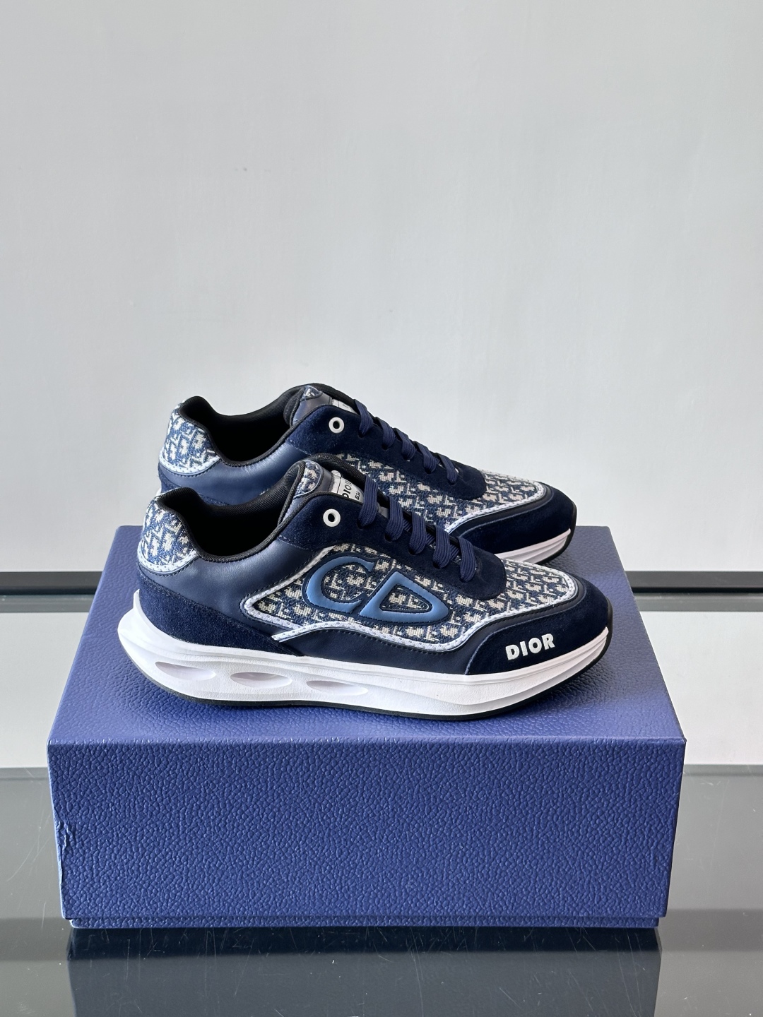 디올 B30 CD 스니커즈 