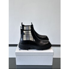 버버리 남성 체크 첼시 부츠