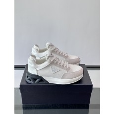 프라다 남성 스니커즈 