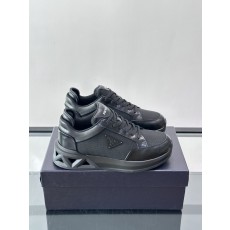 프라다 남성 스니커즈 