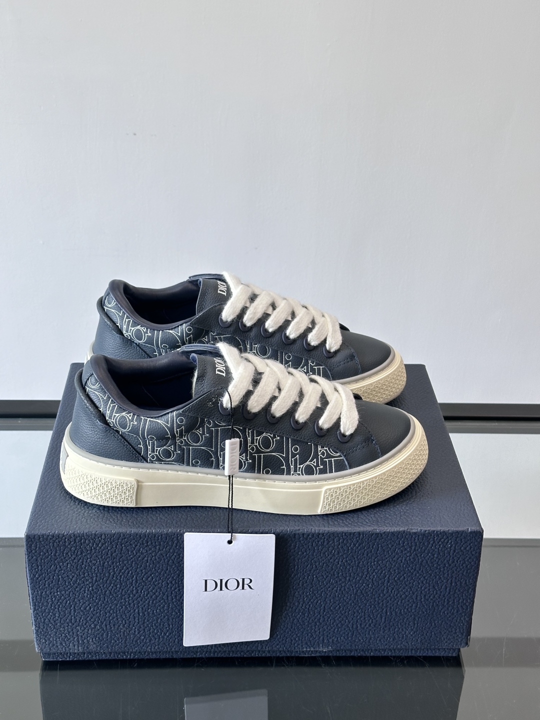 디올 B33 스니커즈 