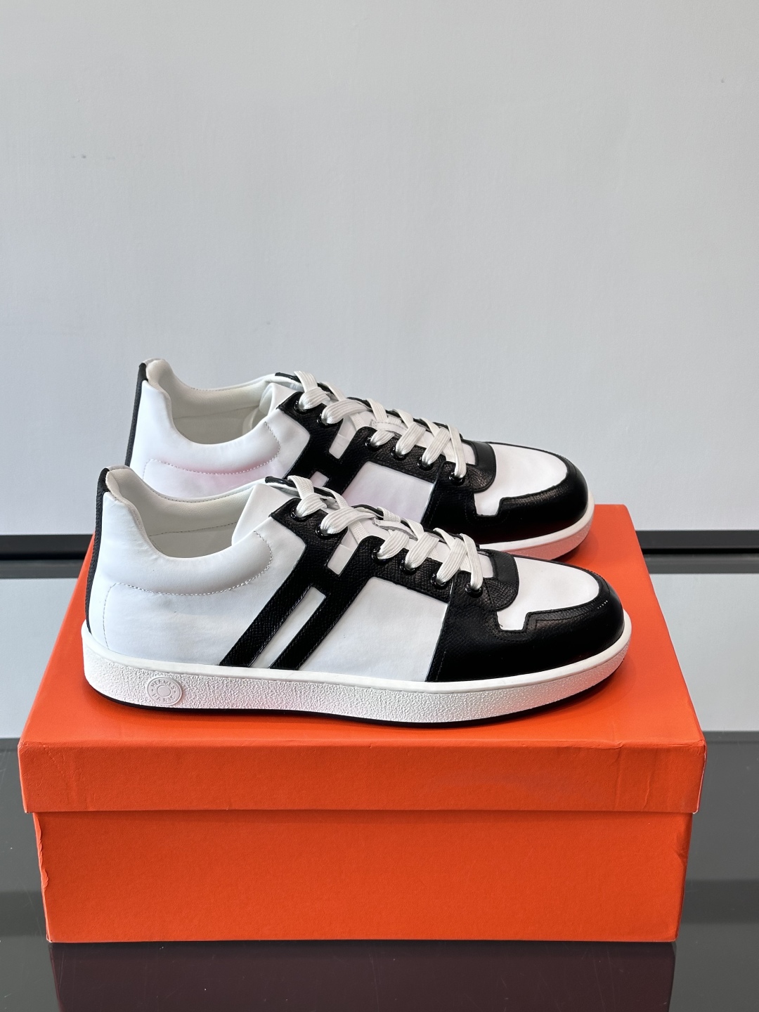 에르메스 조인 스니커즈 