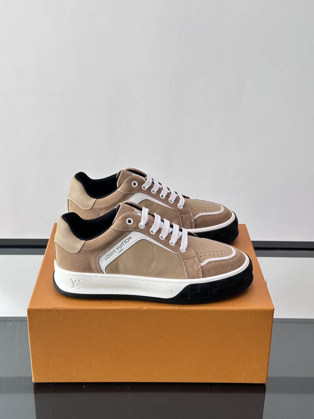 루이비통 스니커즈 