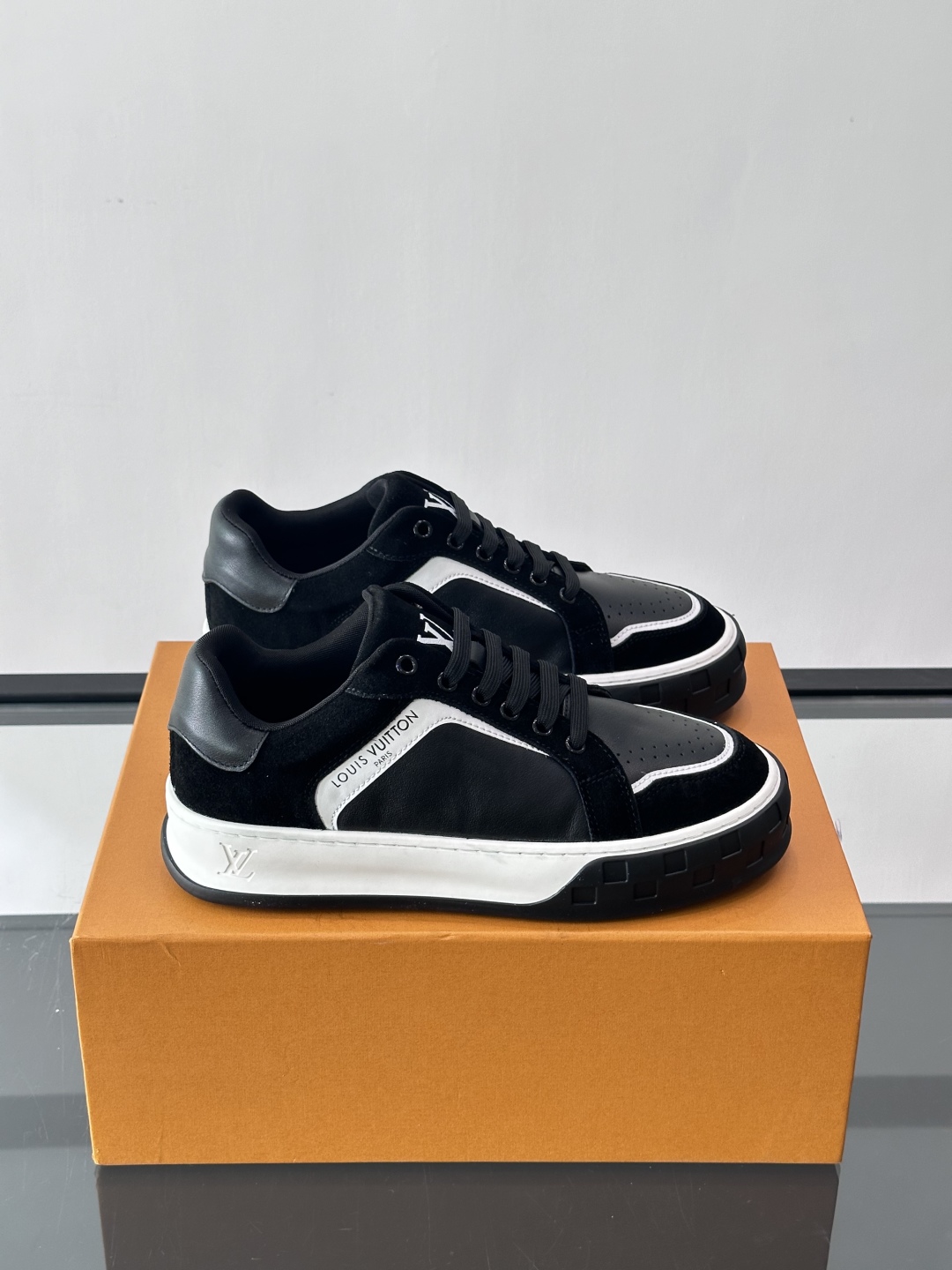 루이비통 스니커즈 