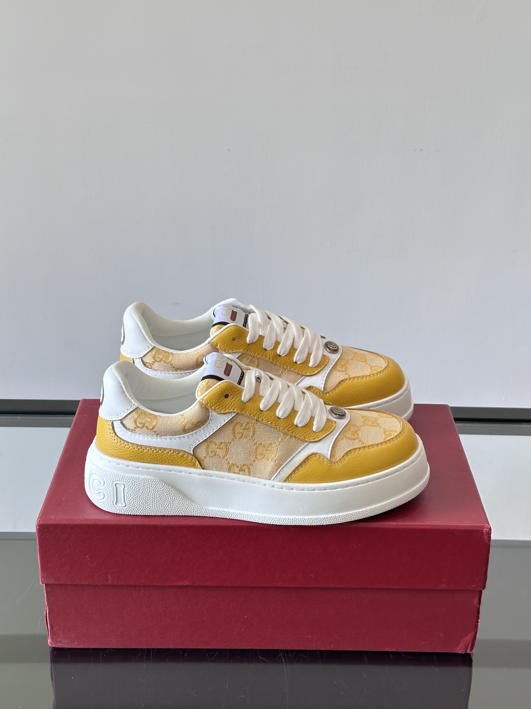 구찌 GG 리웹 스니커즈 옐로우 