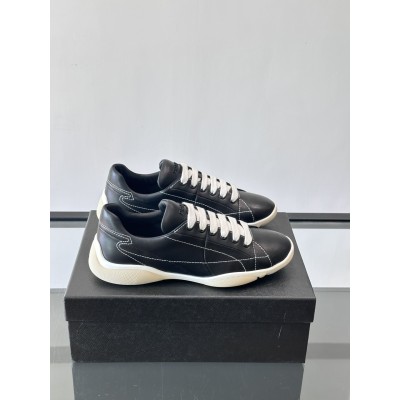 프라다 나파 스니커즈 블랙 