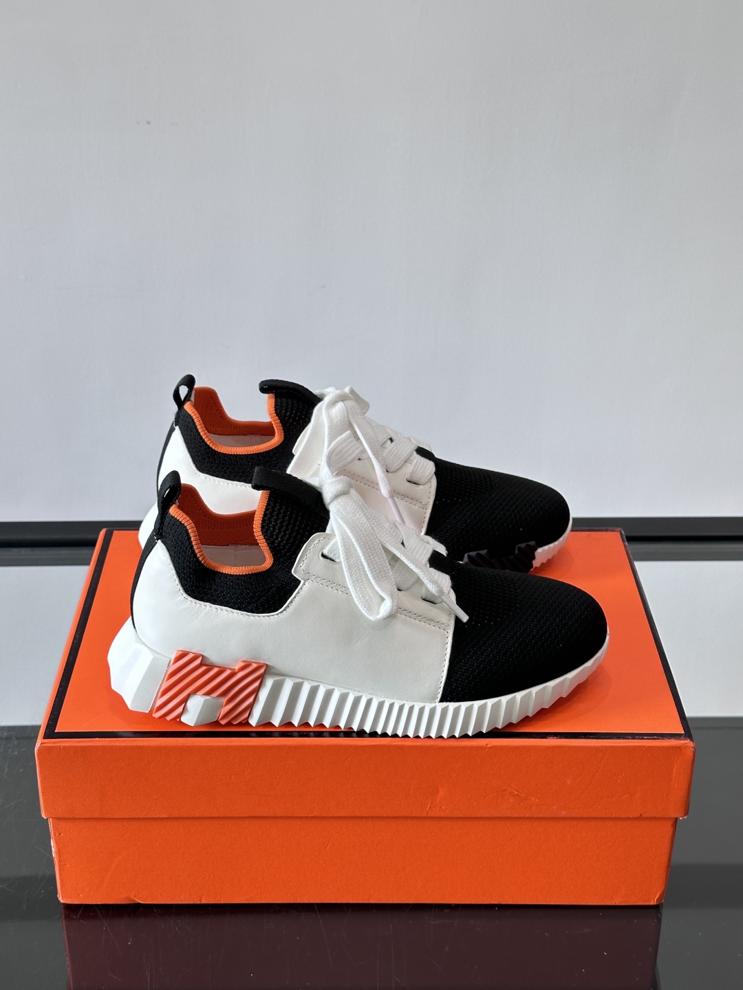 에르메스 디파트 스니커즈 카프스킨 마린 블랑 