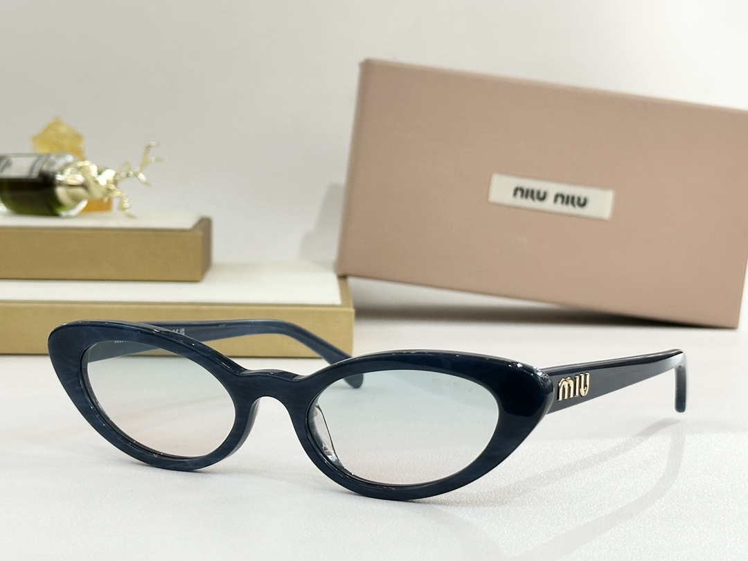 미우미우 캣아이 선글라스 MU09US 