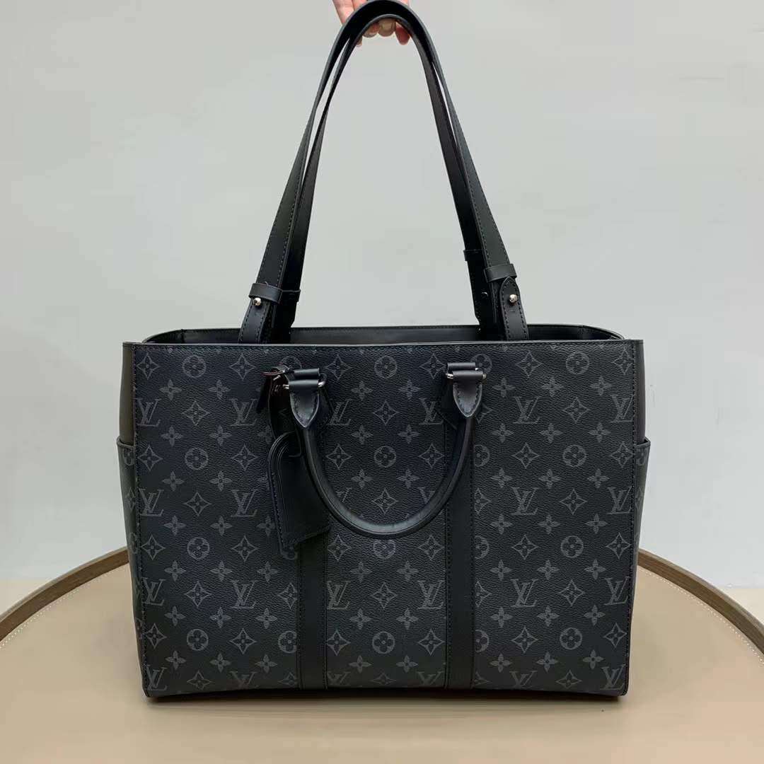 루이비통 삭플라 모노그램 이클립스 M46451 44*33*18