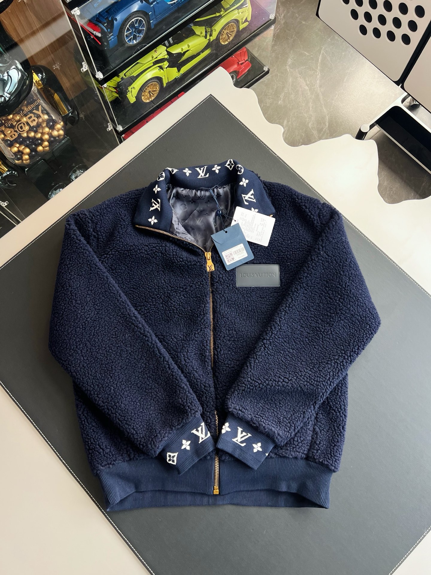 루이비통 레더 패치 플리스 블루