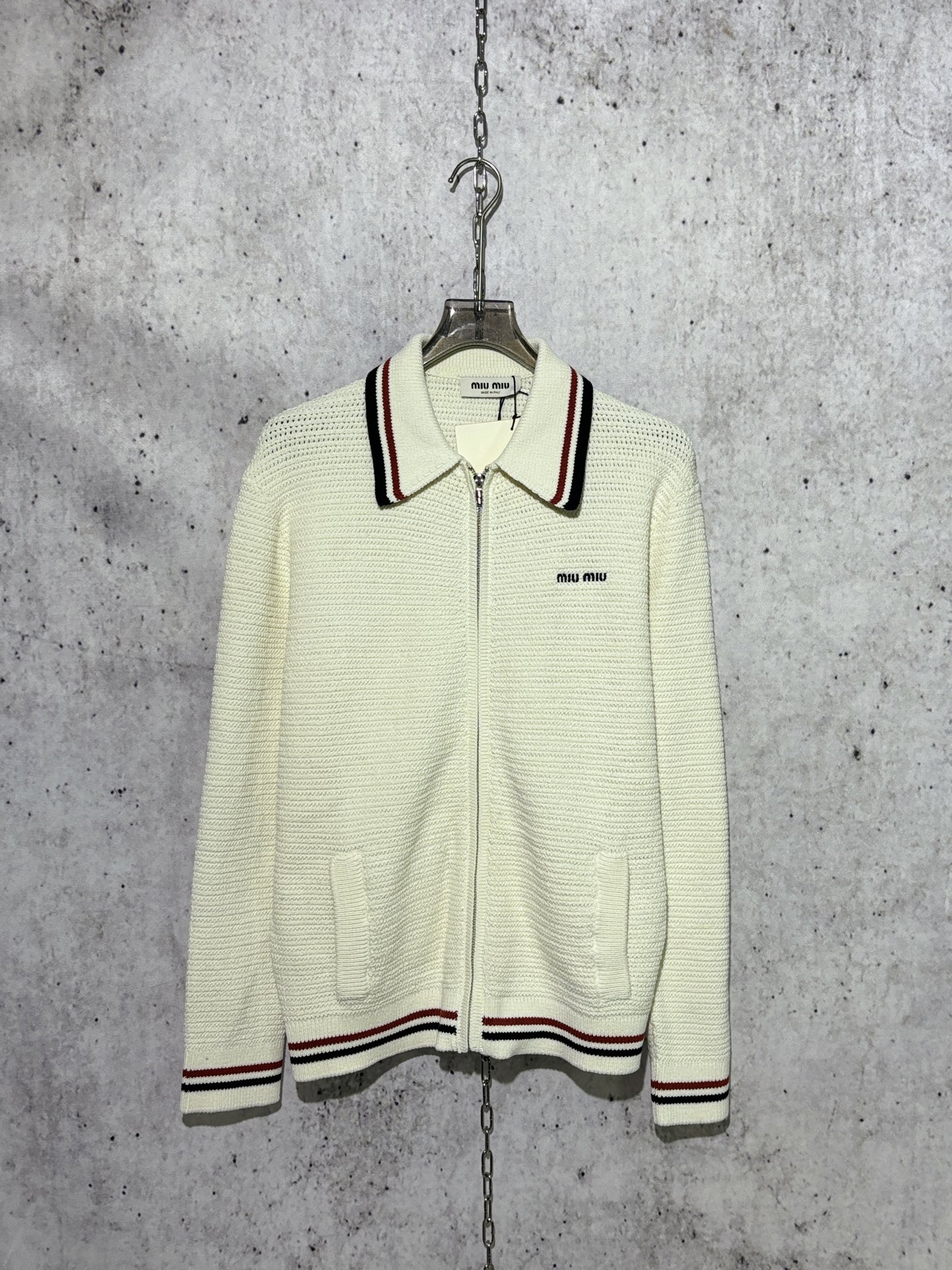 미우미우 지퍼 가디건 화이트
