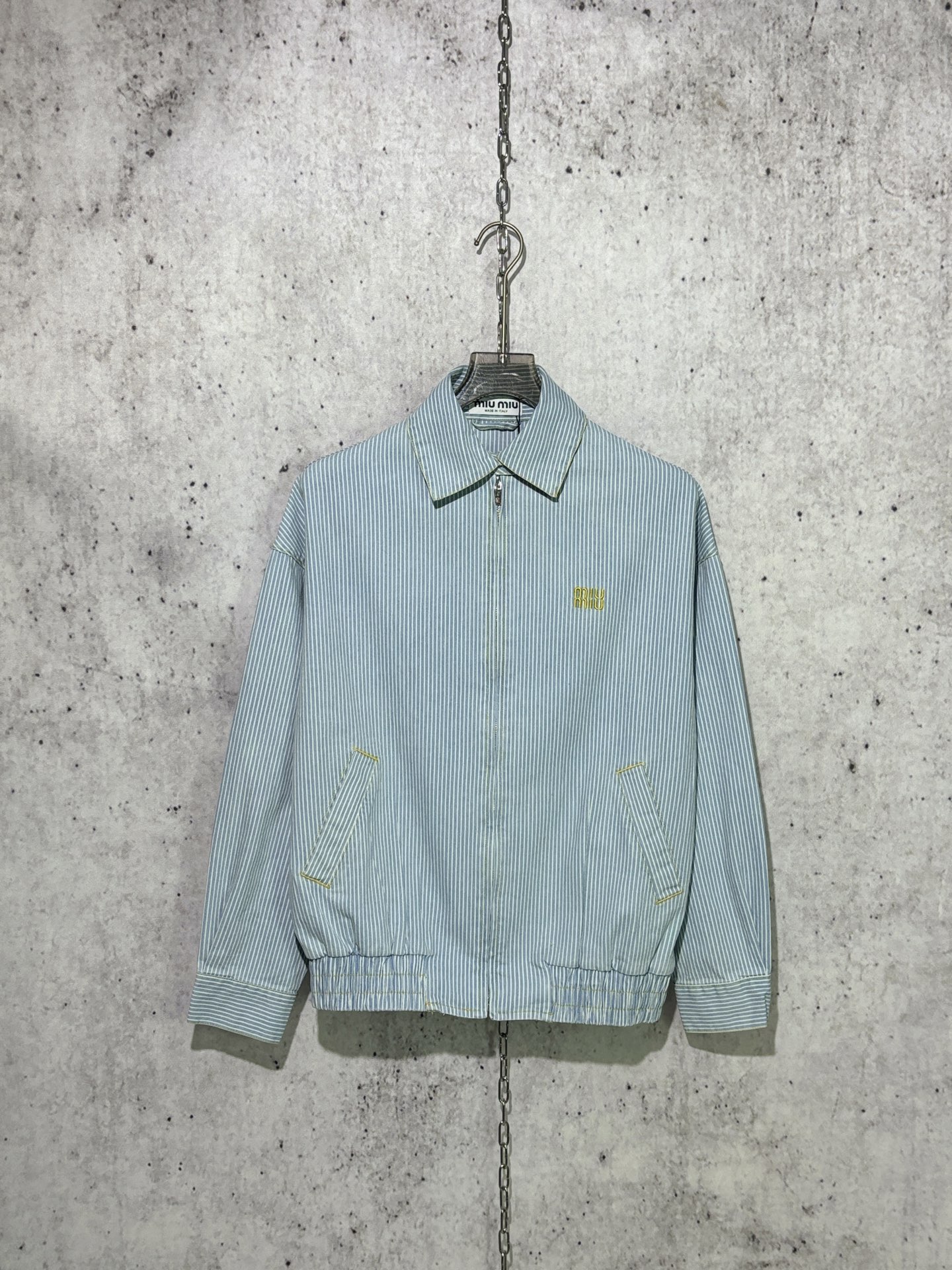 미우미우 자수 스트라이프 데님 자켓