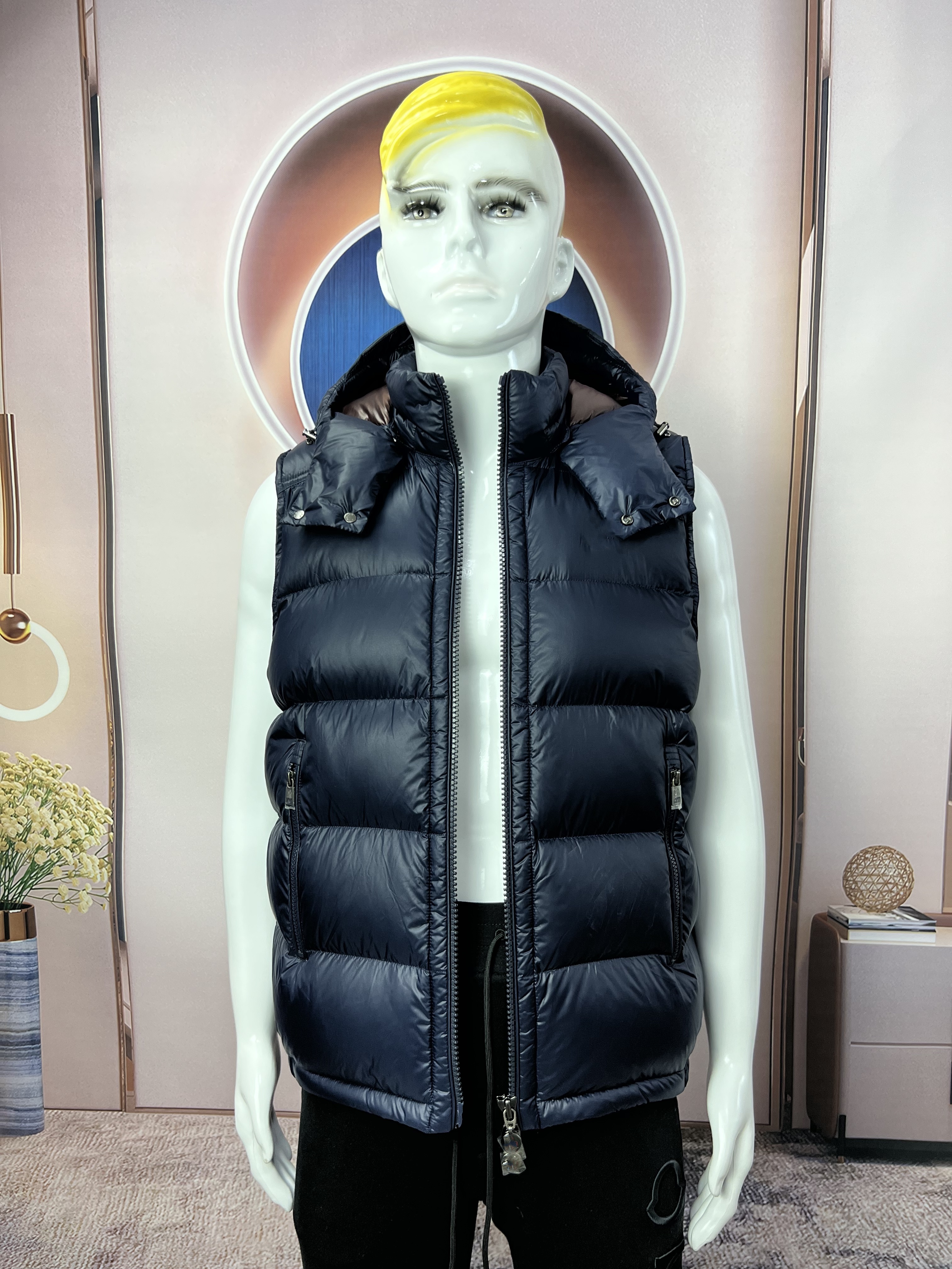 몽클레어 보르메스 조끼패딩 네이비