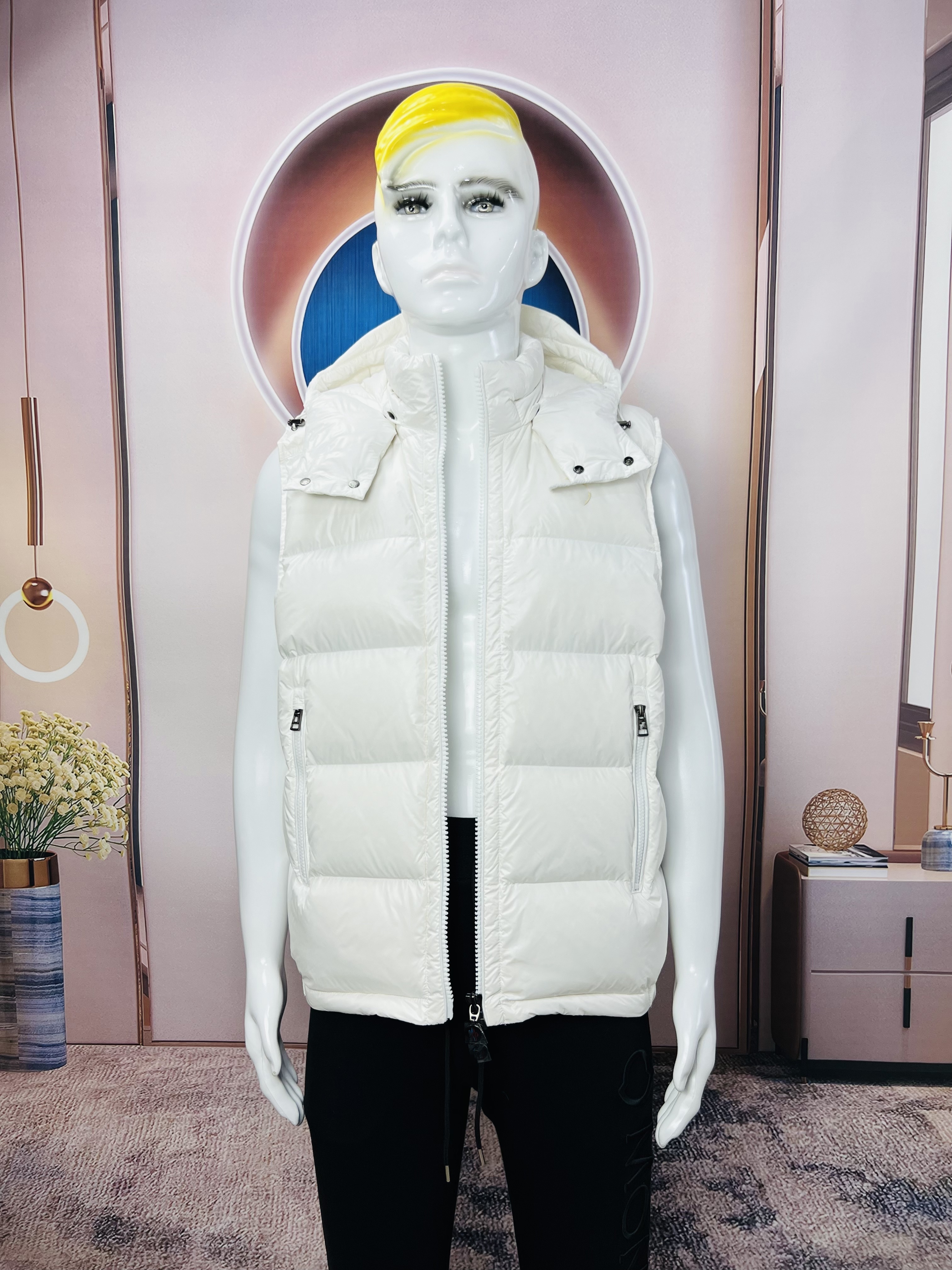 몽클레어 보르메스 조끼패딩 화이트