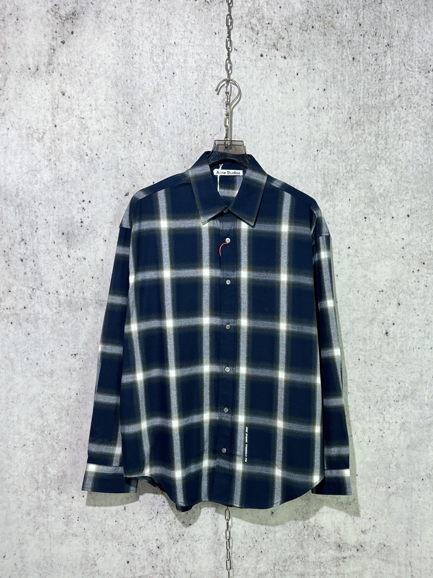 아크네 버튼업 셔츠 네이비