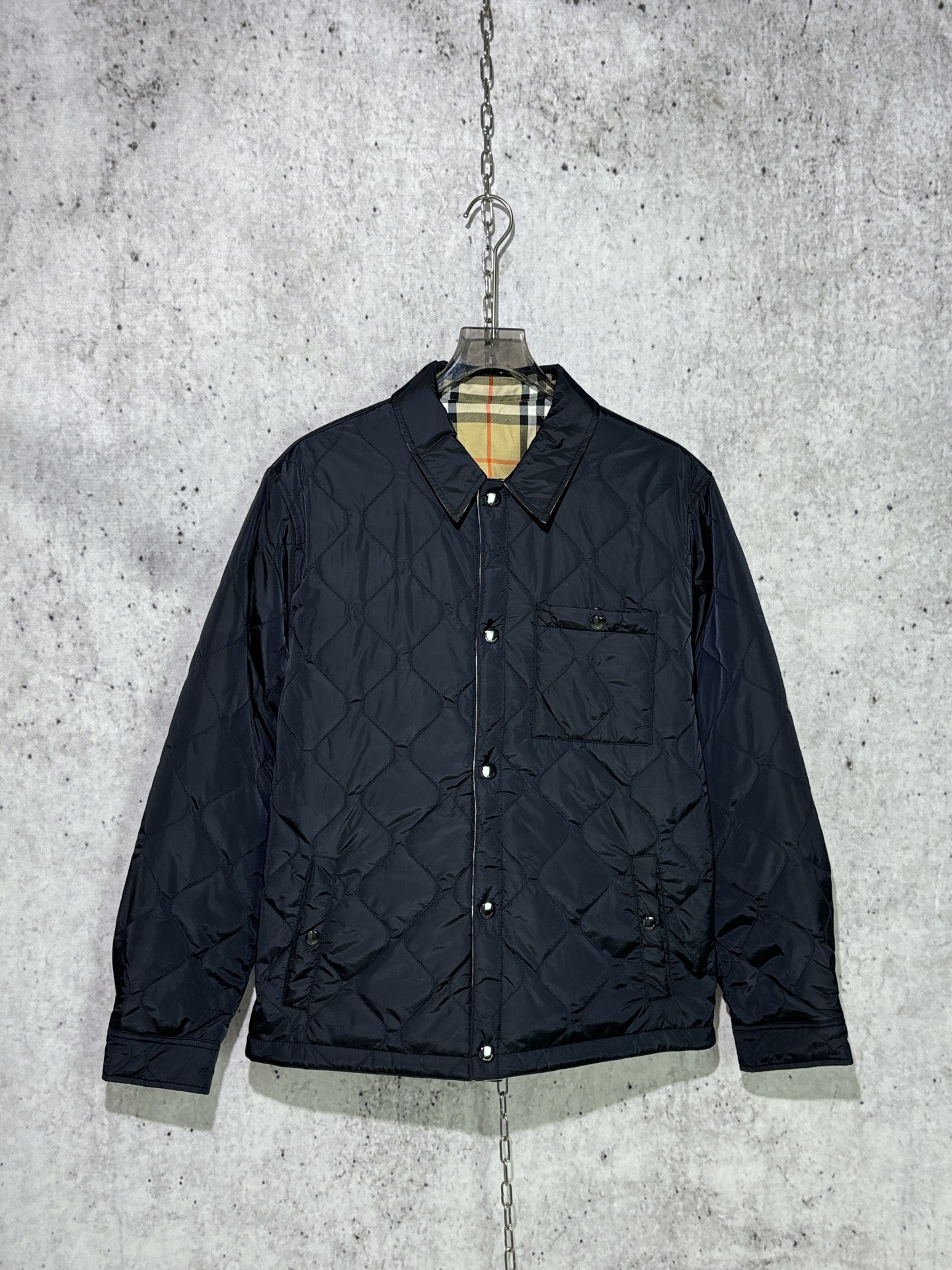 버버리 리버시블 퀼팅 나일론 오버 셔츠 블랙