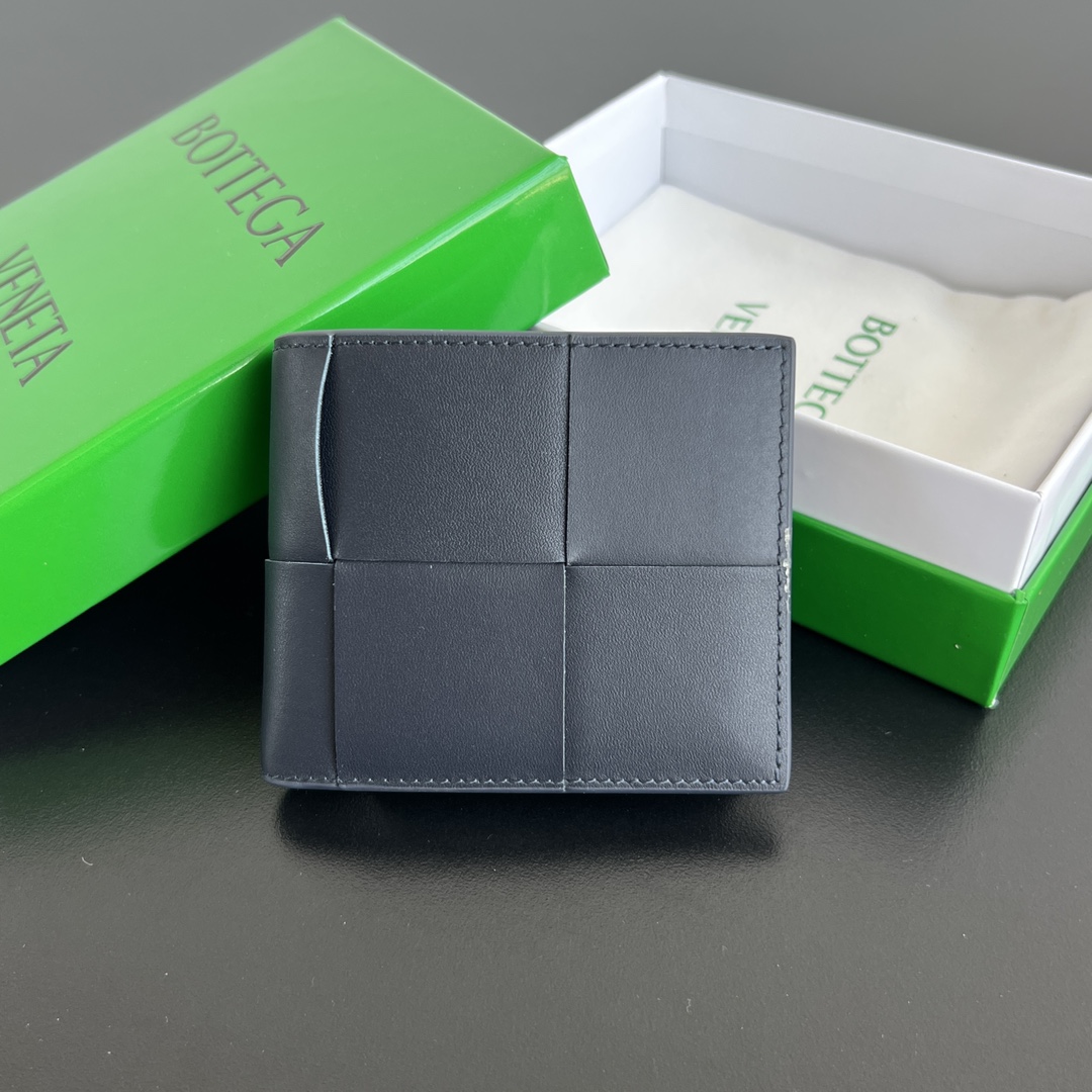 보테가 베네타 인트레치아토 카세트 반지갑 네이비&브라운 649605 11*9.5