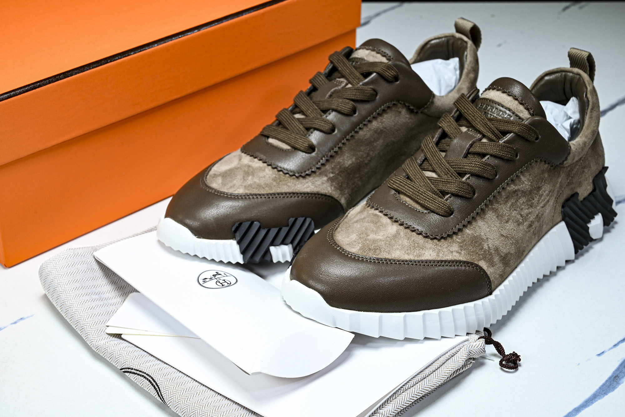 에르메스 바운싱 스니커즈 고트스킨 스웨이드 브라운 블랙