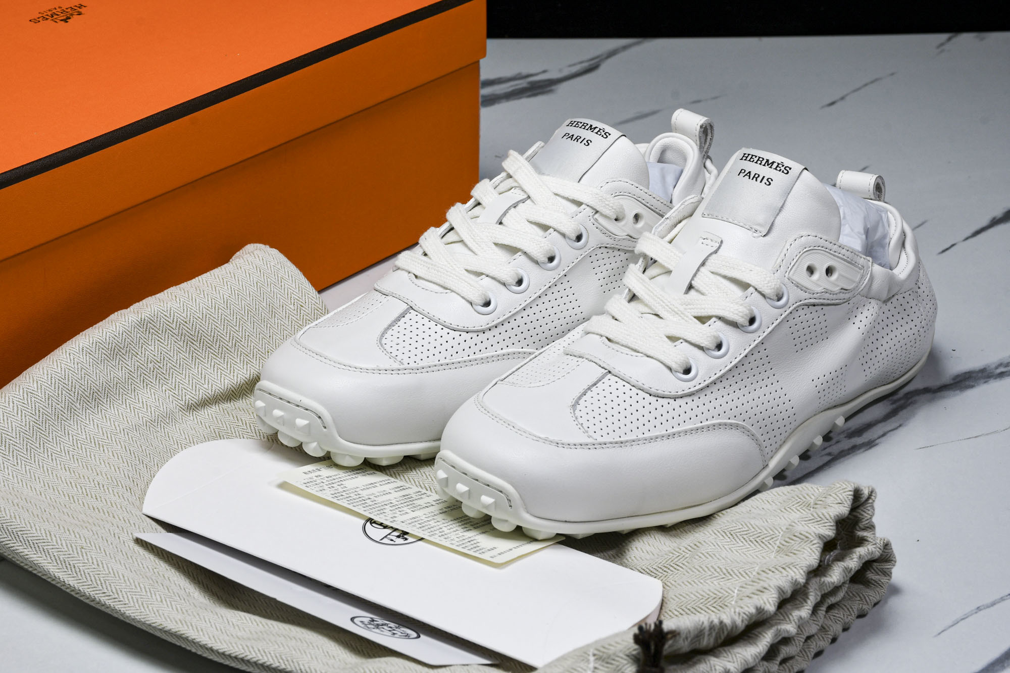 [B8] 에르메스 IN 스니커즈 화이트