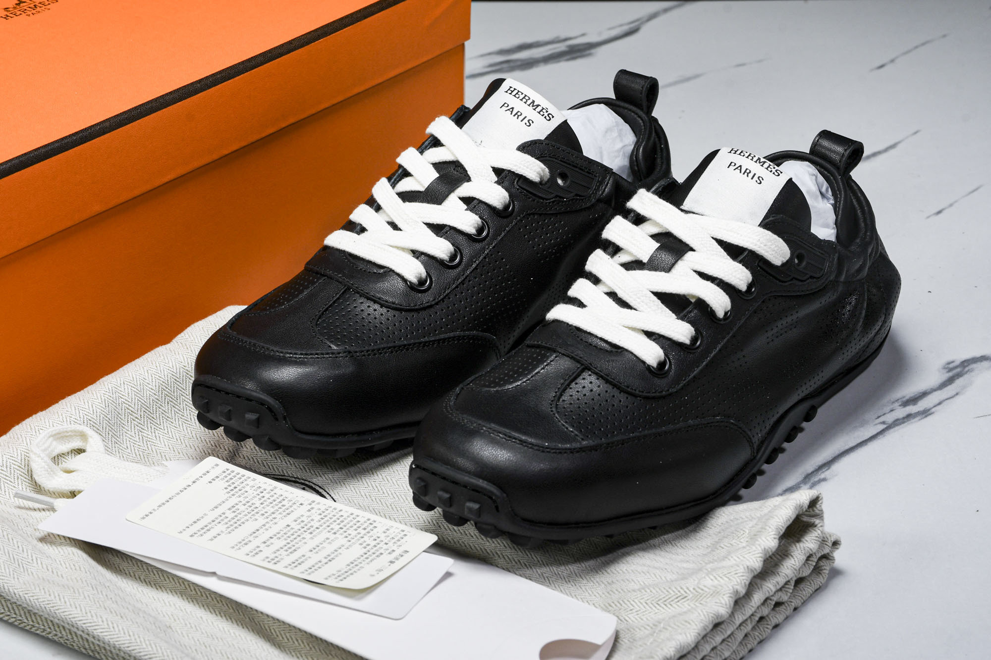 [B8] 에르메스 IN 스니커즈 블랙