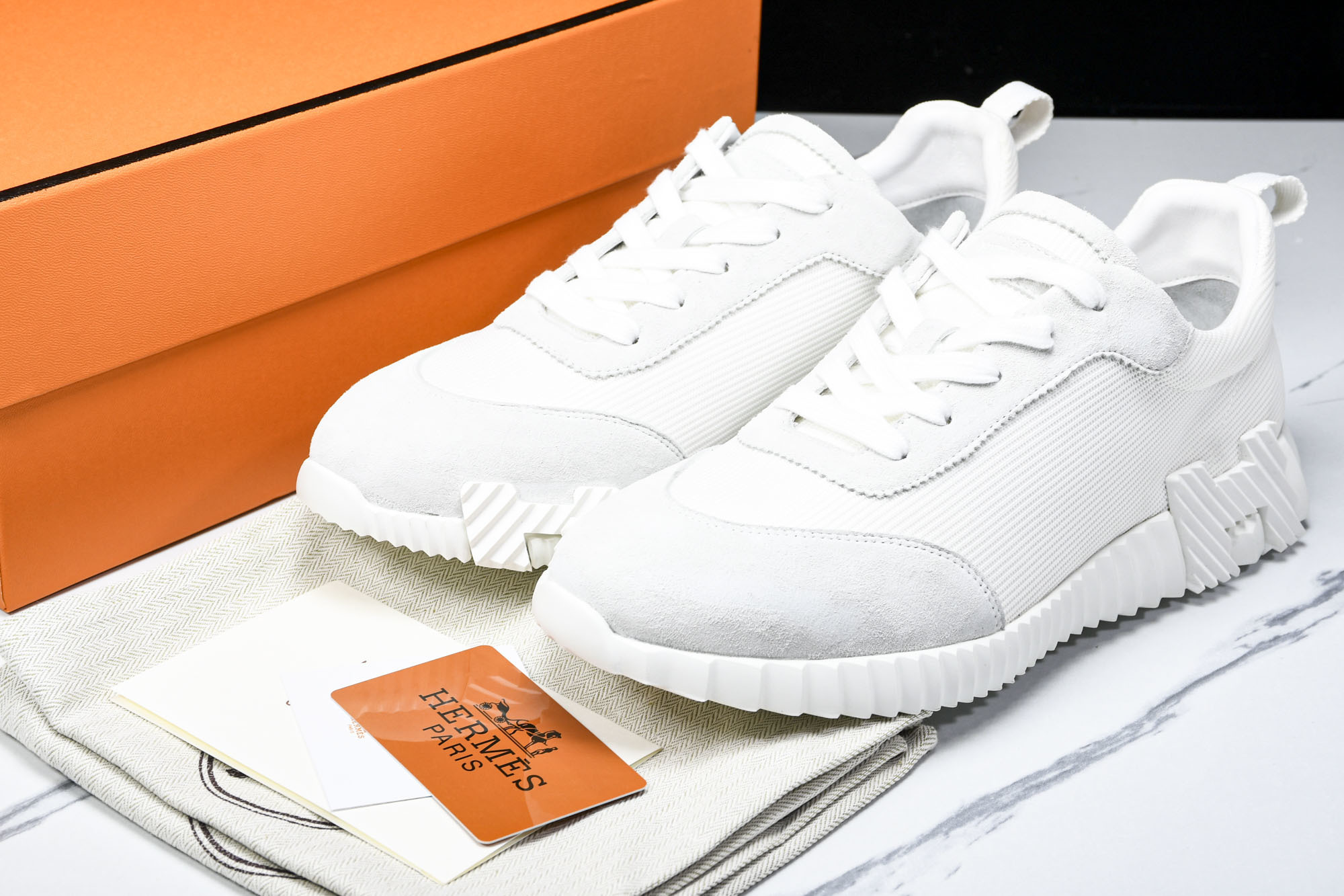[E2] 에르메스 바운싱 스니커즈 메쉬 스웨이드 고트스킨 화이트 그레이
